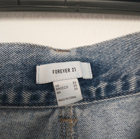 Acid Wash Straight Leg Jean - Picture 7 of 12